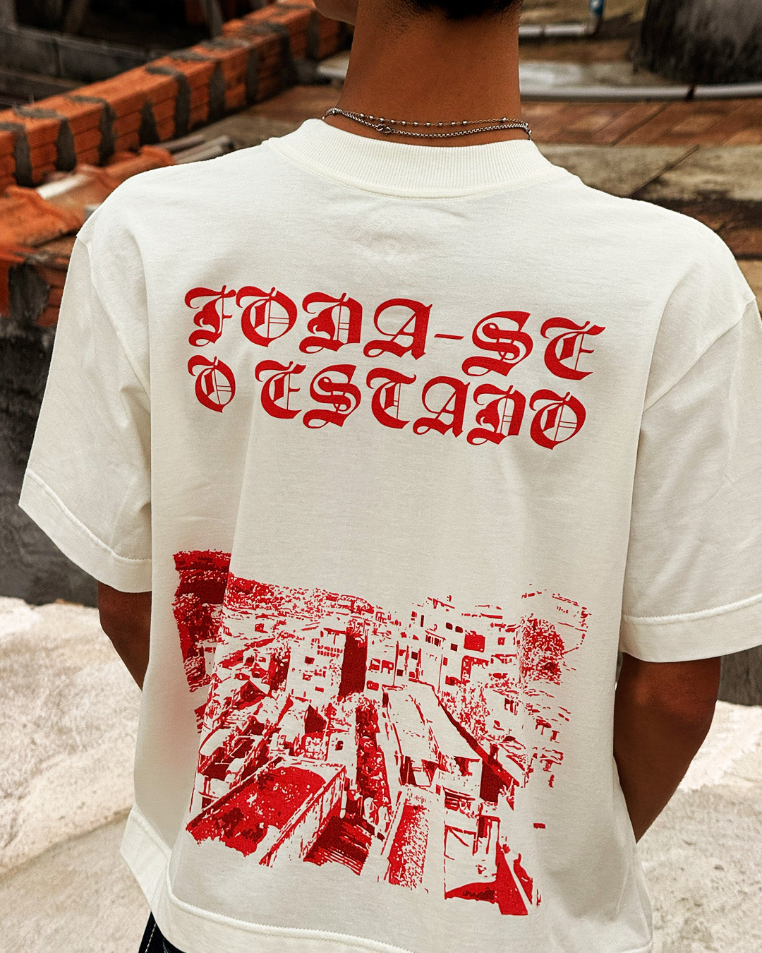 Camiseta - Boxy - Foda-se o estado.